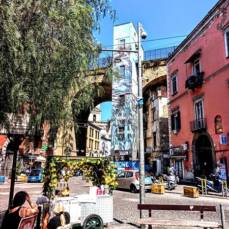 Swinging Garden Housette, Rione Sanita Apartment *